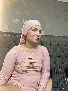 Layla kaderr online show from April 14, 11:22 pm