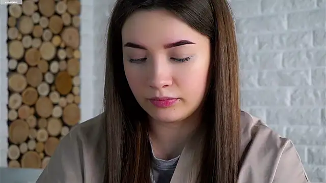 LowOncoming online show from February 7, 2:04 am