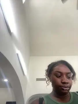 LillShayy online show from June 11, 6:39 pm