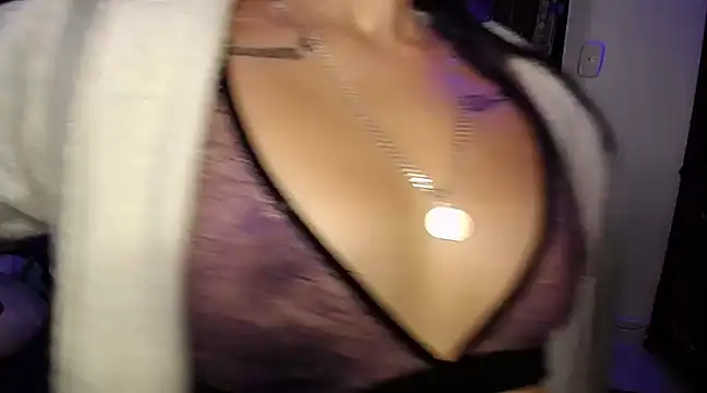 iam valery online show from December 28, 3:47 am