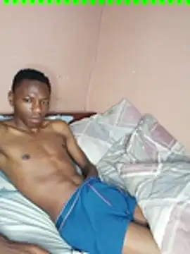 Snapshot of fireboyafrica chatting on February 10, 12:19 am fireboyafrica online show from February 10, 12:19 am