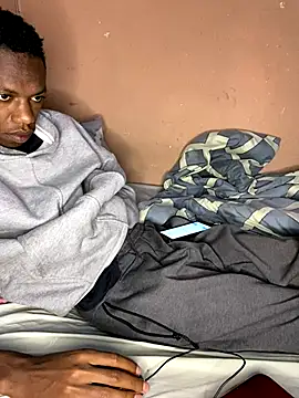 Snapshot of fireboyafrica chatting on September 24, 12:36 am fireboyafrica online show from September 24, 12:36 am