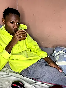 Snapshot of fireboyafrica chatting on September 30, 12:15 am fireboyafrica online show from September 30, 12:15 am