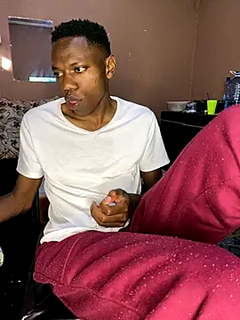 Snapshot of fireboyafrica chatting on October 18, 1:34 pm fireboyafrica online show from October 18, 1:34 pm