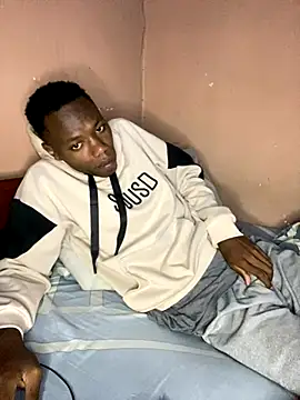 Snapshot of fireboyafrica chatting on October 20, 4:13 am fireboyafrica online show from October 20, 4:13 am