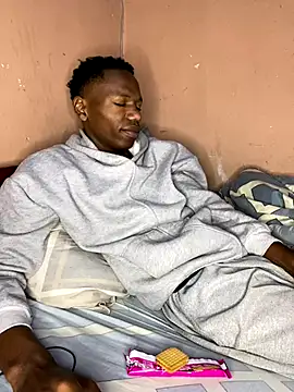 Snapshot of fireboyafrica chatting on October 24, 3:14 am fireboyafrica online show from October 24, 3:14 am