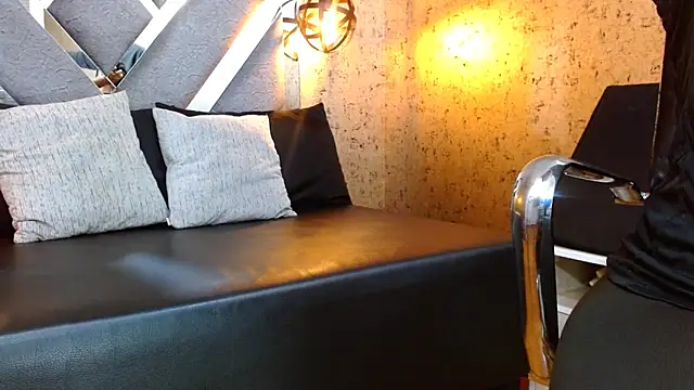 Michelle Brito1 online show from February 23, 1:21 pm