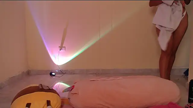 Snapshot of _maiahairy_ chatting on January 21, 1:11 pm maiahairy online show from January 21, 1:11 pm