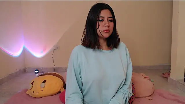 Snapshot of _maiahairy_ chatting on January 22, 12:06 pm maiahairy online show from January 22, 12:06 pm