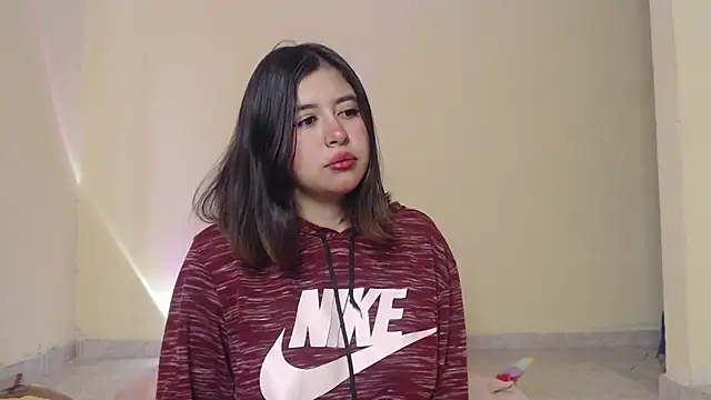 Snapshot of _maiahairy_ chatting on February 12, 1:06 pm maiahairy online show from February 12, 1:06 pm