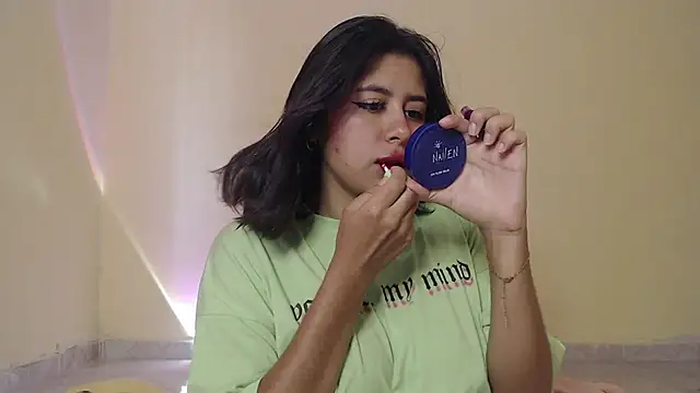 Snapshot of _maiahairy_ chatting on February 20, 1:19 pm maiahairy online show from February 20, 1:19 pm