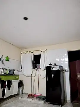  maiahairy  online show from November 2, 11:07 pm