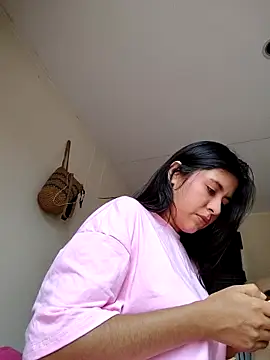  maiahairy  online show from November 18, 7:07 pm