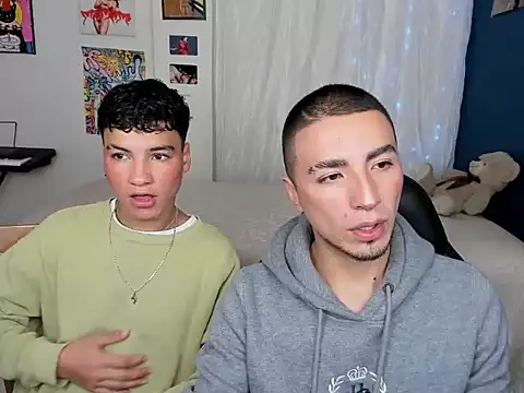 sweet boys xx online show from February 18, 12:28 pm