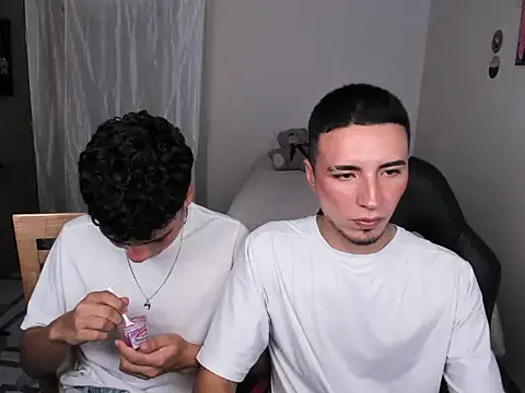 sweet boys xx online show from March 18, 3:53 am