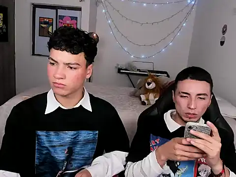 sweet boys xx online show from March 22, 6:00 am