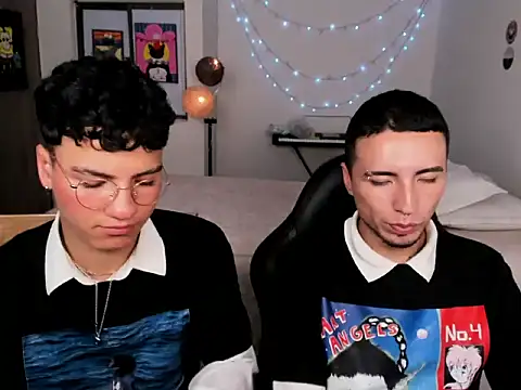 sweet boys xx online show from March 22, 9:02 am