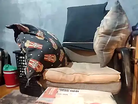 bumbumtatuado online show from November 19, 11:49 pm