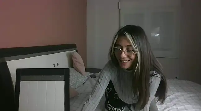 SOFIASWEETSECRETT online show from December 29, 6:27 pm