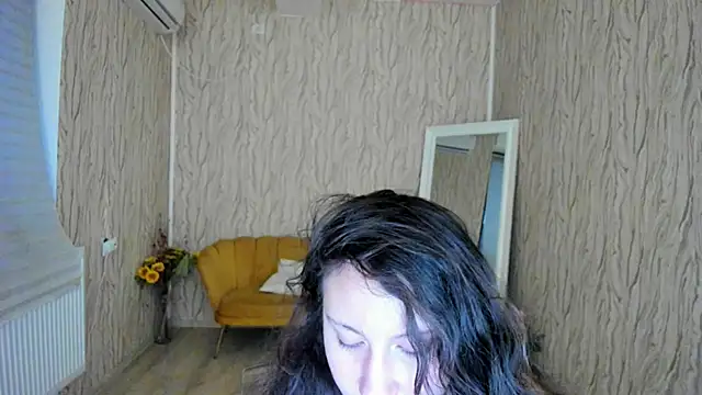 AishaRouhi online show from January 8, 5:27 am