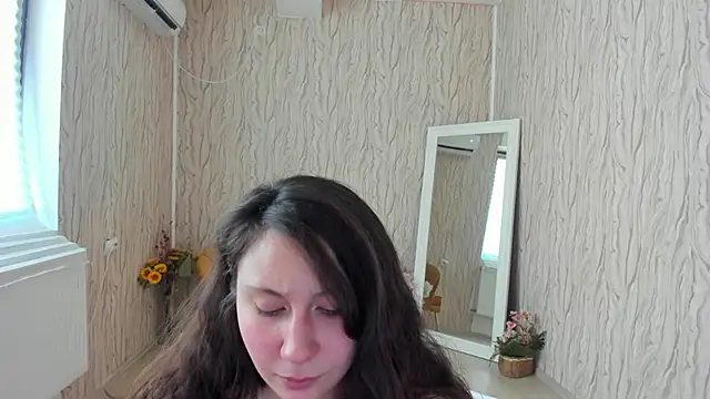 AishaRouhi online show from January 18, 9:56 am