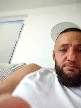 Reeeks69 online show from April 19, 6:54 pm