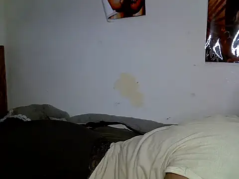 IAm Katie online show from April 22, 7:26 pm