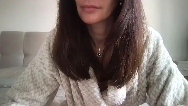 paolajonez online show from September 17, 5:36 pm