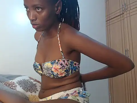 Snapshot of nanaswee chatting on February 13, 2:31 pm nanaswee online show from February 13, 2:31 pm