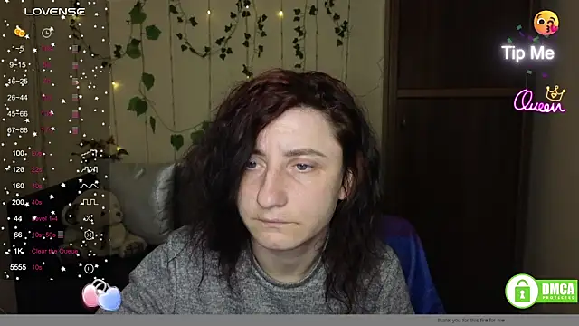 Muse kitty jenia online show from April 14, 5:30 pm