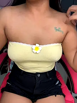 Snapshot of LeisyXO chatting on October 29, 7:26 pm LeisyXO online show from October 29, 7:26 pm