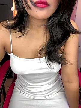 Snapshot of LeisyXO chatting on January 5, 7:06 pm LeisyXO online show from January 5, 7:06 pm