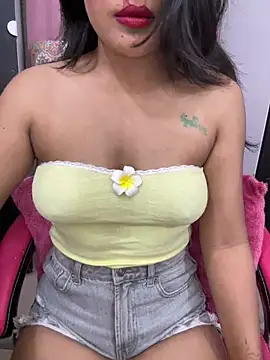 Snapshot of LeisyXO chatting on March 27, 8:19 pm LeisyXO online show from March 27, 8:19 pm