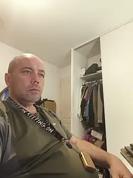 Snapshot of veryverybigdick45 chatting on May 22, 10:37 pm veryverybigdick45 online show from May 22, 10:37 pm