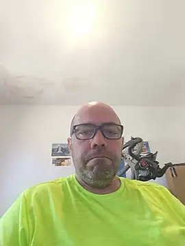 Snapshot of veryverybigdick45 chatting on May 25, 10:10 am veryverybigdick45 online show from May 25, 10:10 am
