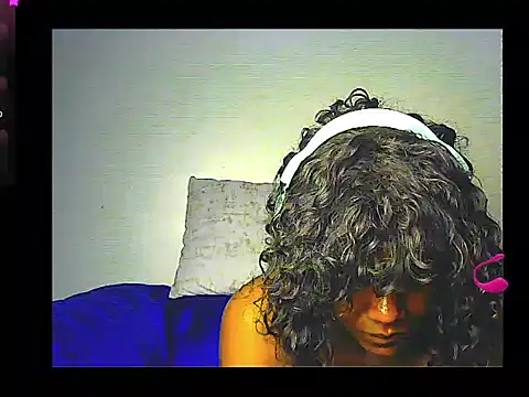 Snapshot of lilylovexx chatting on September 12, 7:03 pm lilylovexx online show from September 12, 7:03 pm