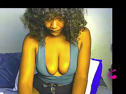 Snapshot of lilylovexx chatting on November 17, 6:30 am lilylovexx online show from November 17, 6:30 am