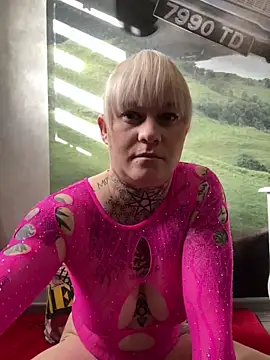 poussichienne online show from January 31, 12:51 pm