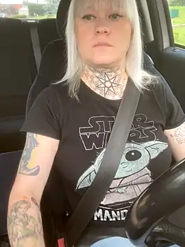 poussichienne online show from October 7, 10:45 am