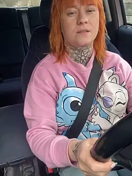 poussichienne online show from March 13, 11:17 am