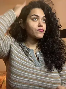 Curvydesifromgermany online show from January 6, 4:44 pm