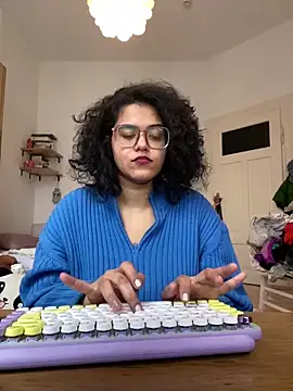 Curvydesifromgermany online show from January 28, 11:28 am