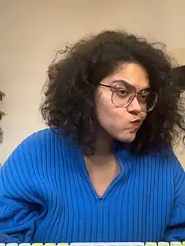 Curvydesifromgermany online show from January 28, 2:42 pm