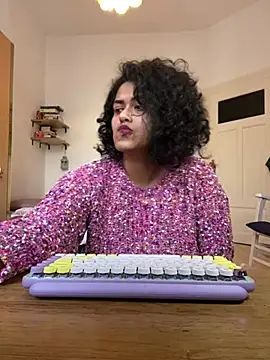 Curvydesifromgermany online show from February 4, 2:53 pm