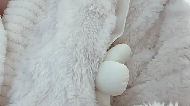 XinBaoa 156 online show from December 6, 1:22 pm