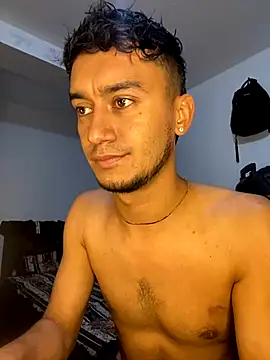 Kevin Torres online show from December 3, 9:23 pm