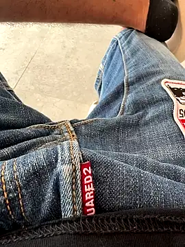 Lukas strong online show from December 2, 4:57 pm