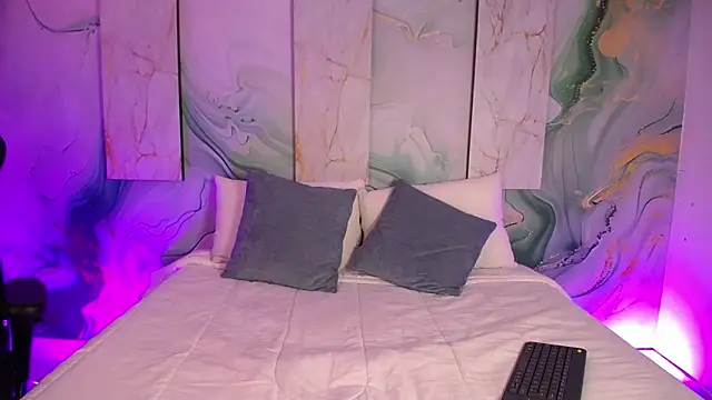 Steev Novoa online show from March 27, 4:07 am