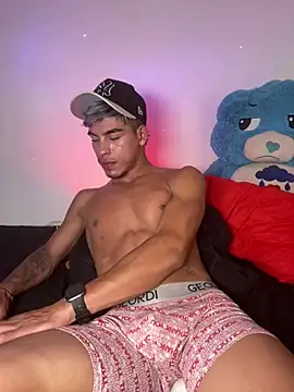 Ken-boy  online show from April 13, 10:48 pm