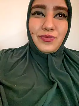 hannahayat online show from December 1, 4:29 pm